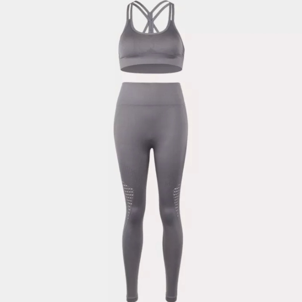 Sale 🌟 Gray 2pcs workout seamless sets